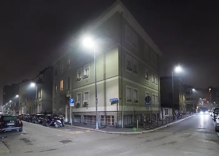 Gluck Flat